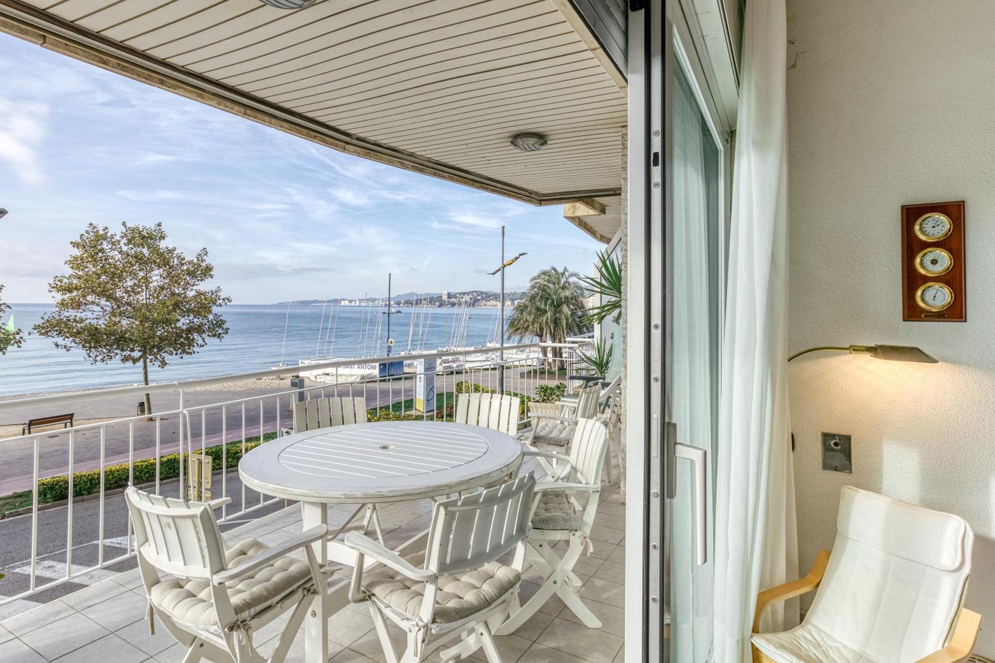 Appartamento Carrer Del Mar Palamós Esterno foto